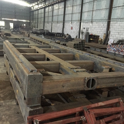 大型機(jī)械加工