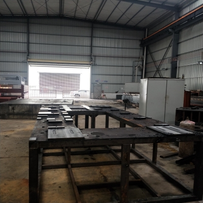 自動(dòng)化工作臺(tái)焊接加工